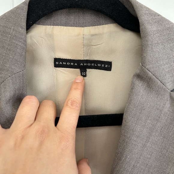 Tailored Blazer with Notched Lapels - Picture 3 of 6